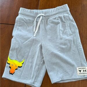 Under Armour Gray Athletic Shorts with Yellow Bull Logo boys size medium